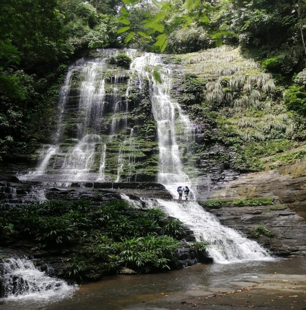 Inicio salto la tigra. pnn los katios. nmb